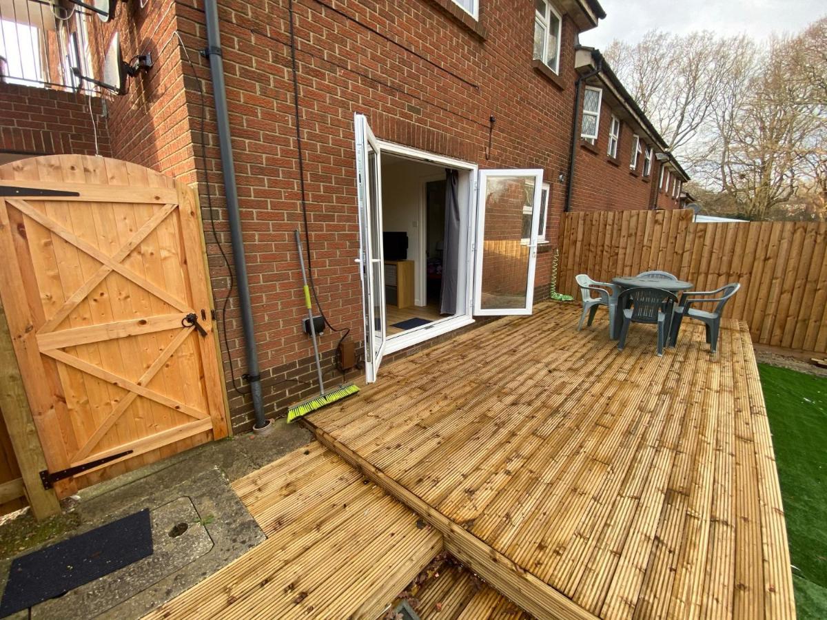 Arragon Short-Stay Apartments Waterlooville Bagian luar foto